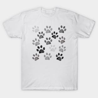 Doodle paw print black white T-Shirt